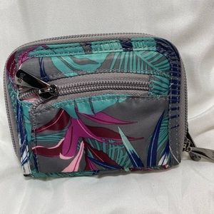 Lug 🌸🌿botanical multi splits wallet